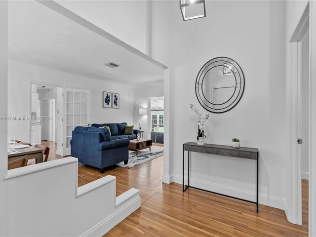 7800 SW 96th St, Miami FL 33156