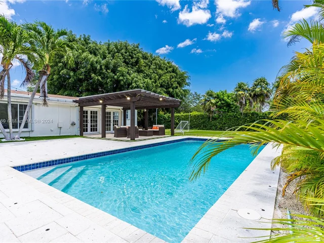 7800 SW 96th St, Miami FL 33156