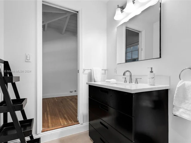 7800 SW 96th St, Miami FL 33156