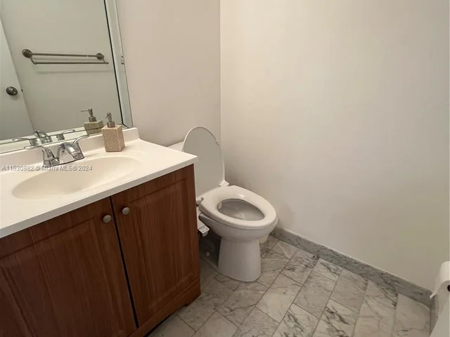 2301 S Ocean Dr # 506, Hollywood FL 33019