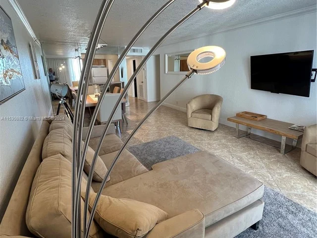 2301 S Ocean Dr # 506, Hollywood FL 33019