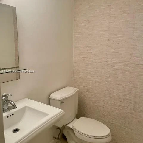 1450 Lincoln Rd # 703, Miami Beach FL 33139