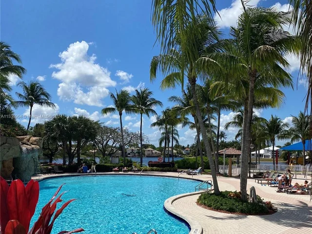 6578 NW 113th Pl, Doral FL 33178