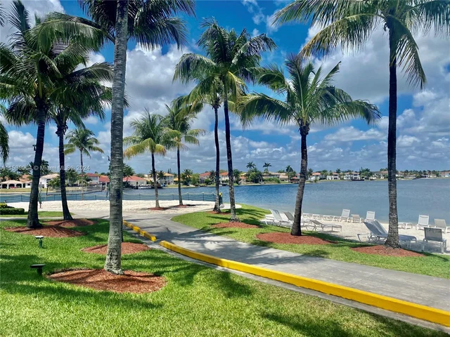 6578 NW 113th Pl, Doral FL 33178