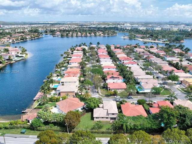 6578 NW 113th Pl, Doral FL 33178