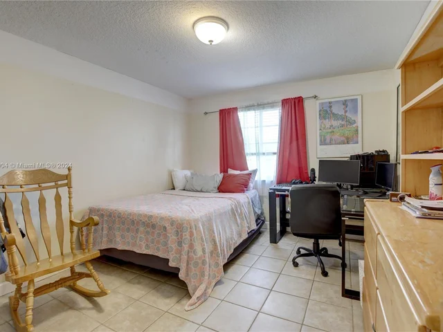 6578 NW 113th Pl, Doral FL 33178