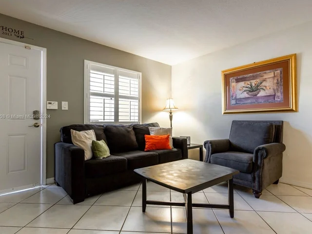 12625 SW 91st St # 203, Miami FL 33186