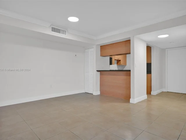 10765 SW 108th Ave # 205, Miami FL 33176