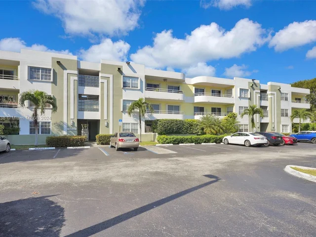 10765 SW 108th Ave # 205, Miami FL 33176
