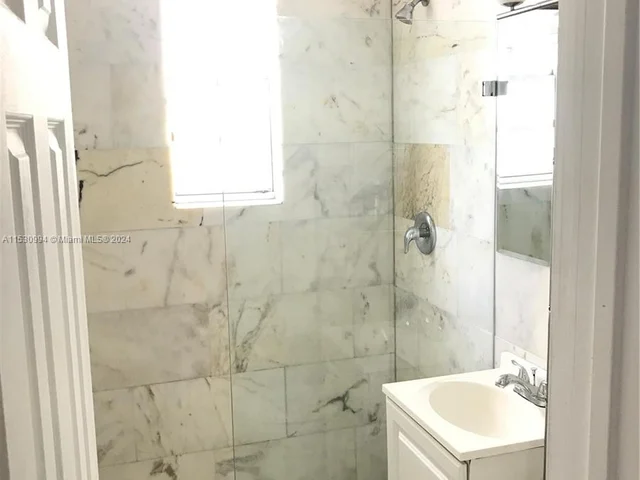 1526 Pennsylvania Ave # 7, Miami Beach FL 33139