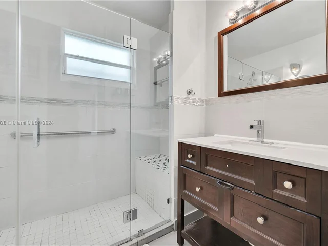 7545 SW 30th St, Miami FL 33155