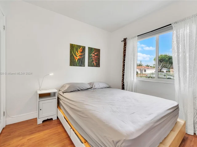 7545 SW 30th St, Miami FL 33155