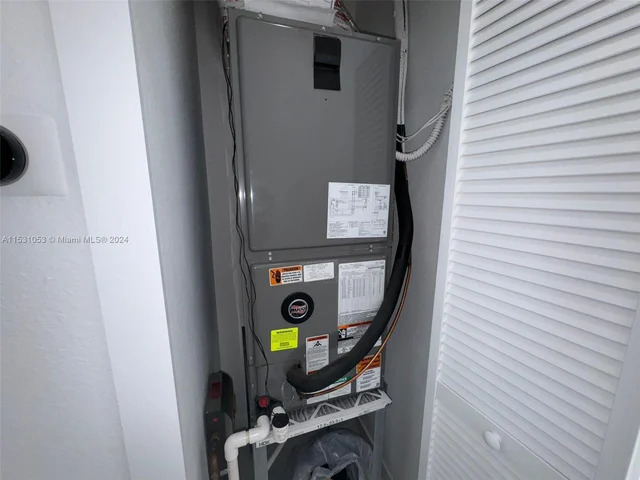 2490 NW 44th St # 2492, Miami FL 33142