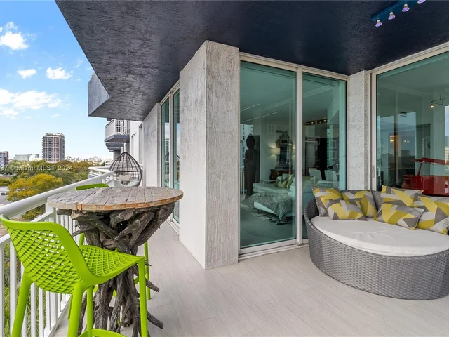 275 NE 18th St # 707, Miami FL 33132