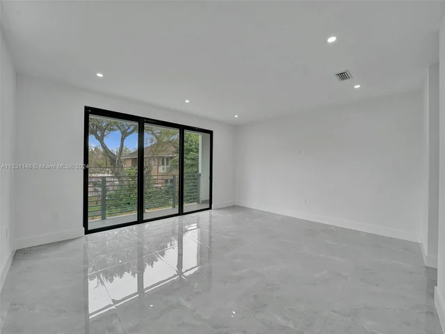 327 SW 16th St # 327, Fort Lauderdale FL 33315