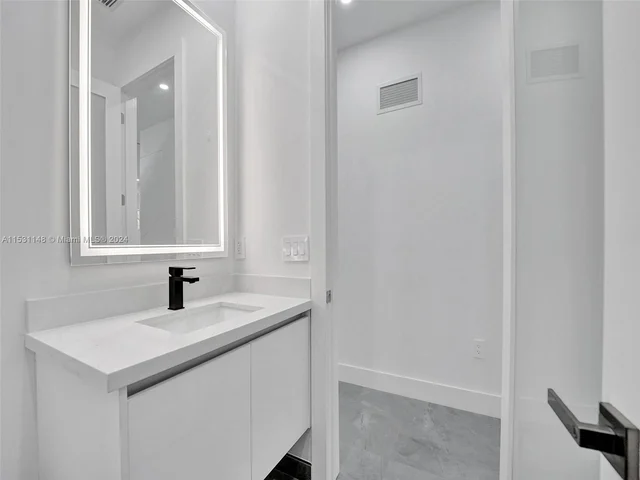 327 SW 16th St # 327, Fort Lauderdale FL 33315