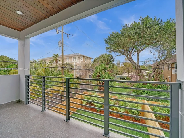 327 SW 16th St # 327, Fort Lauderdale FL 33315