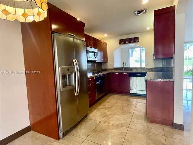 10933 NW 65th St # 10933, Doral FL 33178