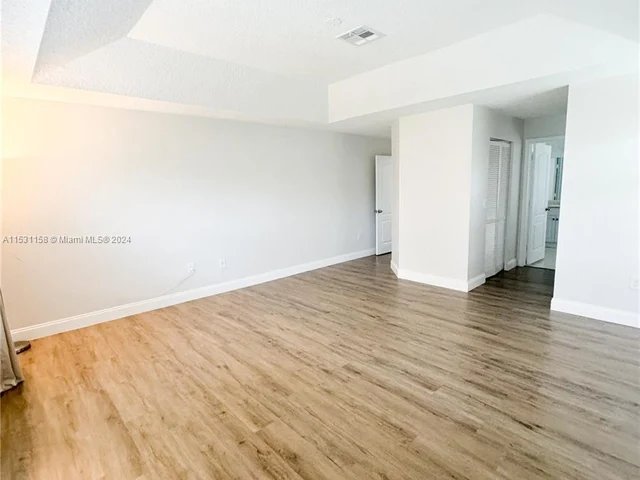 1574 NW 103rd Ter, Coral Springs FL 33071