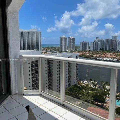 3598 Yacht Club Dr # 4, Aventura FL 33180