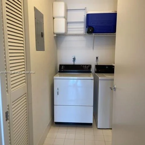 3598 Yacht Club Dr # 4, Aventura FL 33180