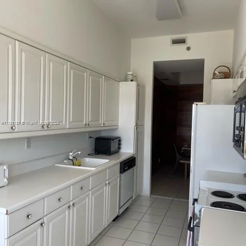 3598 Yacht Club Dr # 4, Aventura FL 33180