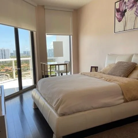 3598 Yacht Club Dr # 4, Aventura FL 33180