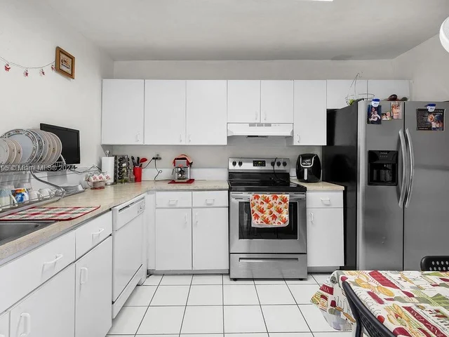 820 SW 105th Ave # 607, Miami FL 33174