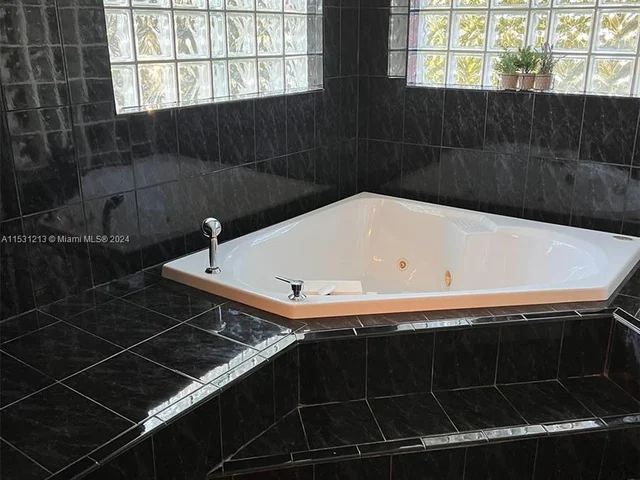 6284 SW 26th St # 0, Miami FL 33155