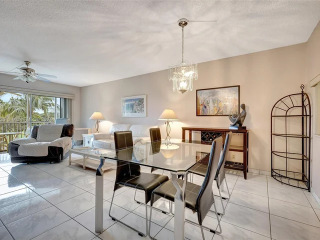 2800 N Palm Aire Dr # 310, Pompano Beach FL 33069