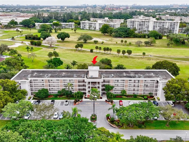 2800 N Palm Aire Dr # 310, Pompano Beach FL 33069