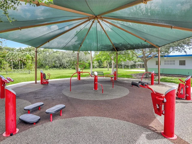 2800 N Palm Aire Dr # 310, Pompano Beach FL 33069