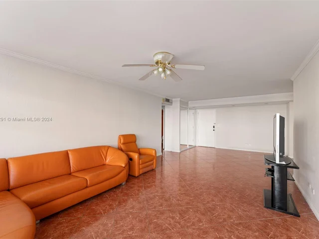 251 174th St # 319, Sunny Isles Beach FL 33160