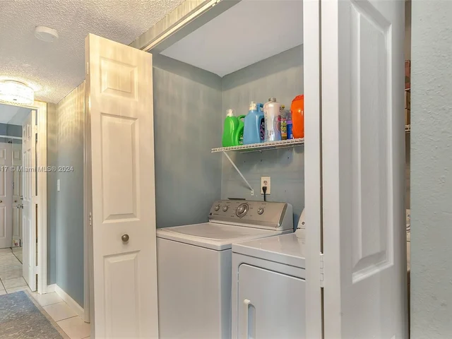 3001 N Oakland Forest Dr # 301, Oakland Park FL 33309