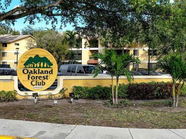 3001 N Oakland Forest Dr # 301, Oakland Park FL 33309