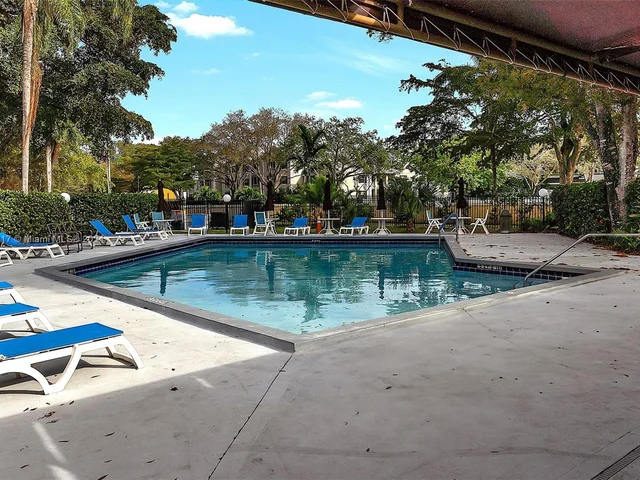 3001 N Oakland Forest Dr # 301, Oakland Park FL 33309