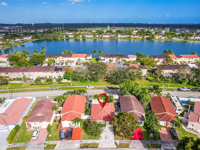 17543 SW 142nd Ct, Miami FL 33177