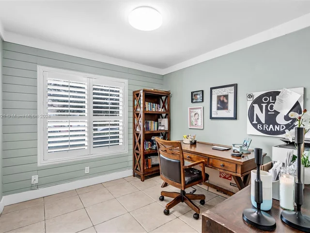 17543 SW 142nd Ct, Miami FL 33177