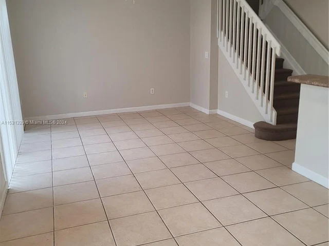 933 NE 42nd Ave, Homestead FL 33033