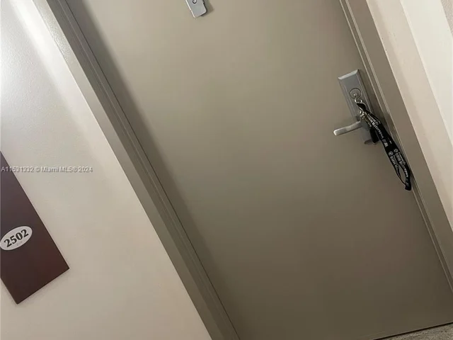 1750 N Bayshore Dr # 2502, Miami FL 33132