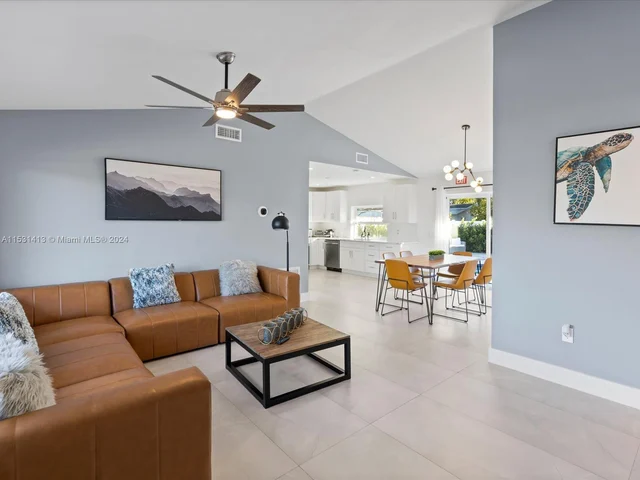 8660 Johnson St, Pembroke Pines FL 33024