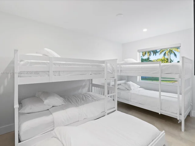 8660 Johnson St, Pembroke Pines FL 33024