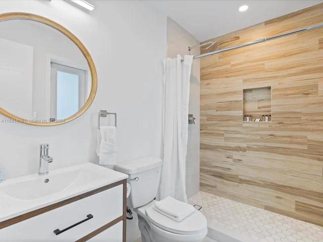 8660 Johnson St, Pembroke Pines FL 33024