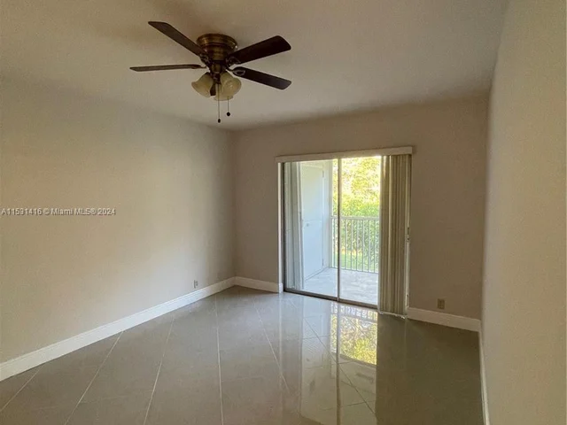 130 Lake Meryl Dr # 228, West Palm Beach FL 33411