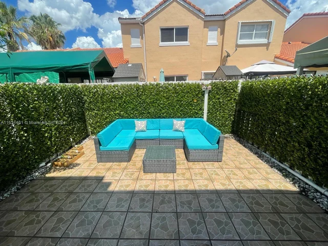 1141 NW 126th Pl, Miami FL 33182