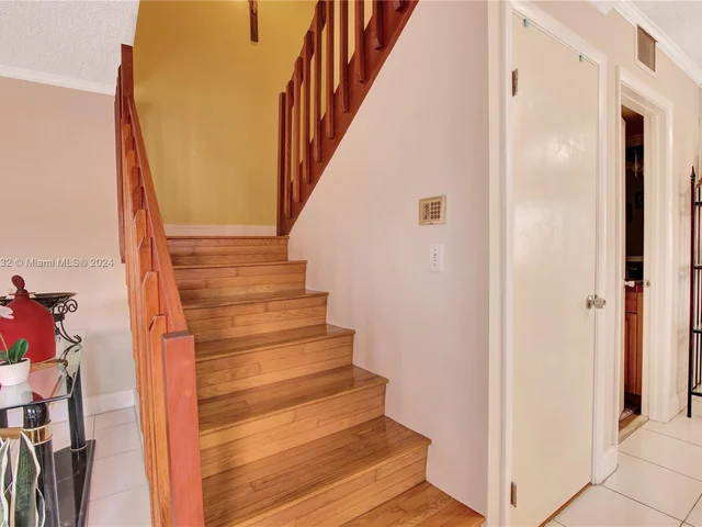 5541 NW 61st Pl, Tamarac FL 33319