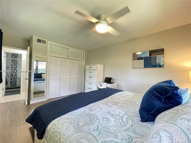 3204 SE 11th St # 106, Pompano Beach FL 33062