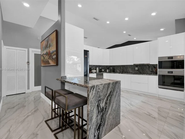 12950 NW 6th St, Miami FL 33182