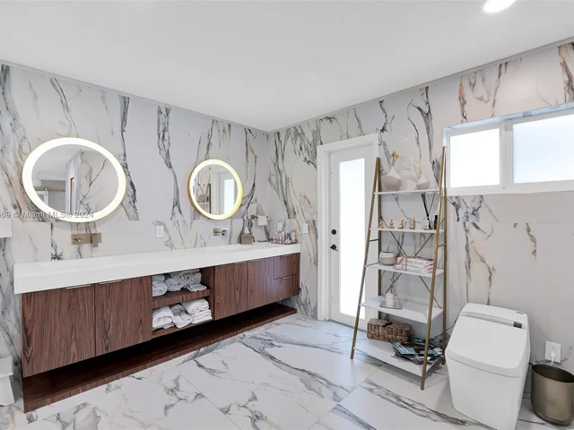 12950 NW 6th St, Miami FL 33182