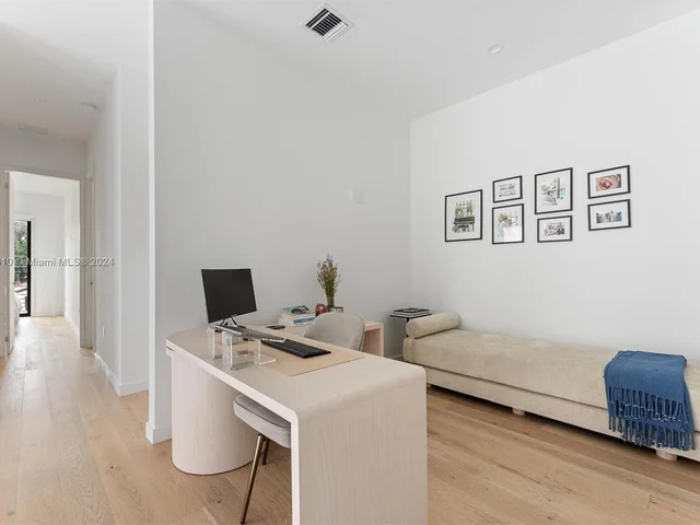 1661 SW 19th Ter, Miami FL 33145